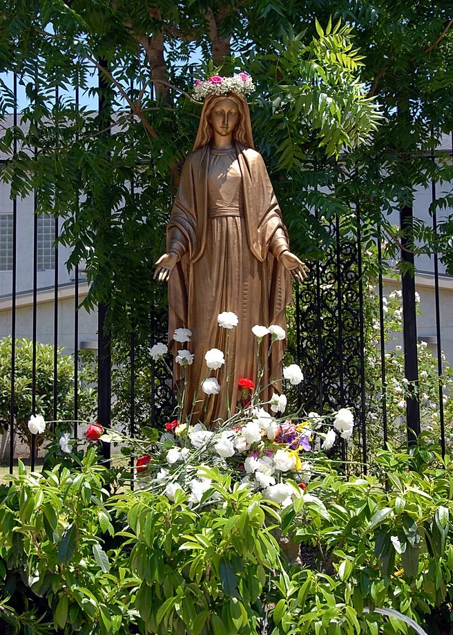 Mary catholic statue