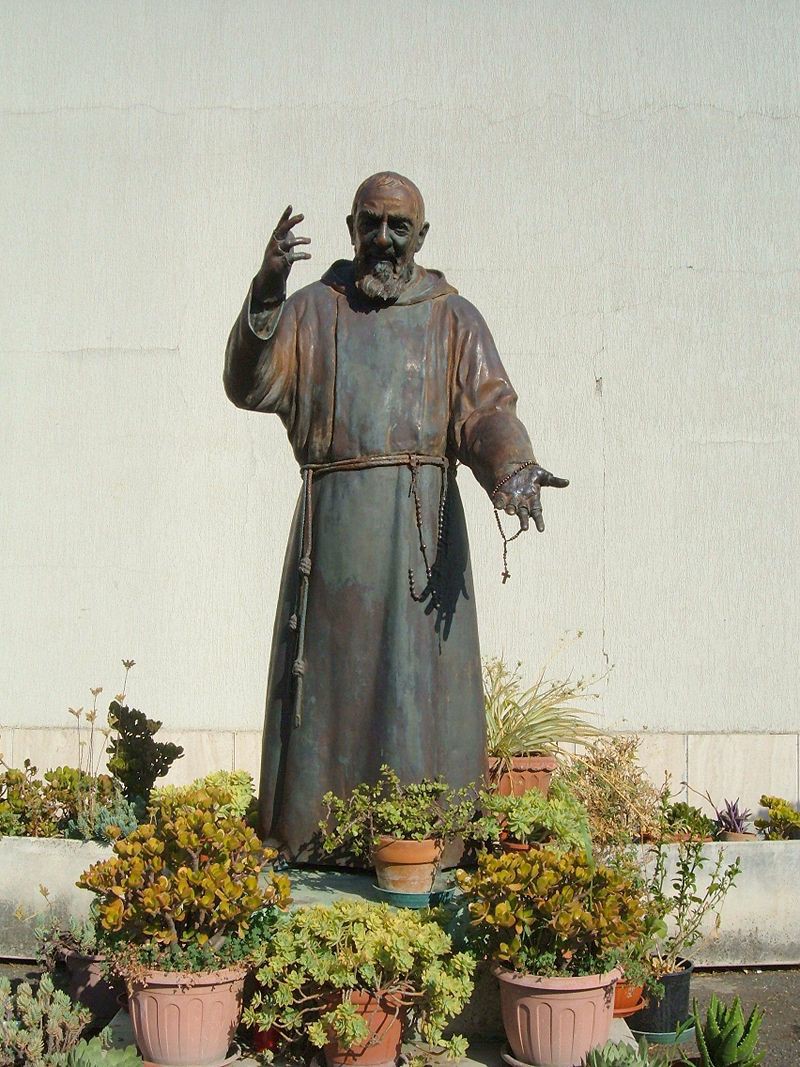 Statue of Pio of Pietrelcina