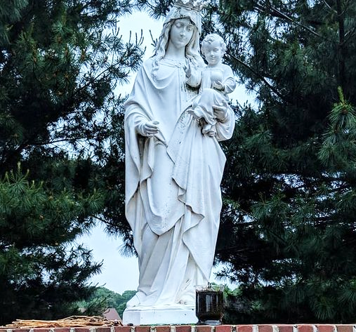 Our lady of madonna and Jesus Marble statue