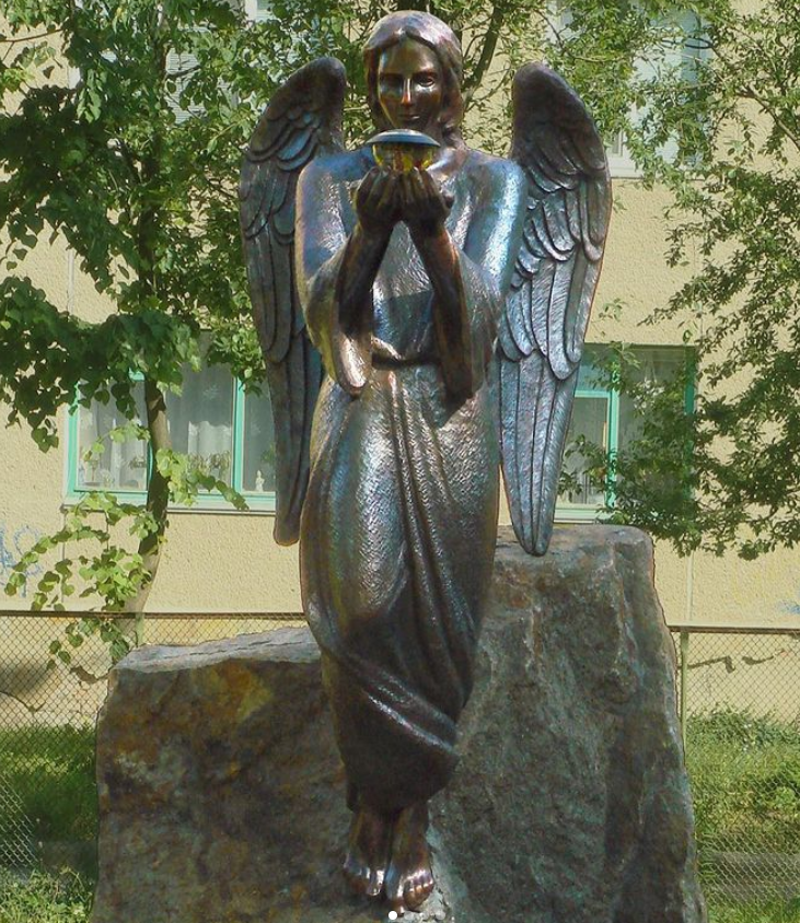 Sculpture of Guardian angel copper, 79″ (200cm) (3)