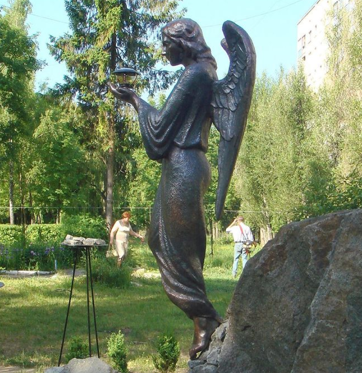 Sculpture of Guardian angel copper, 79″ (200cm) (4)