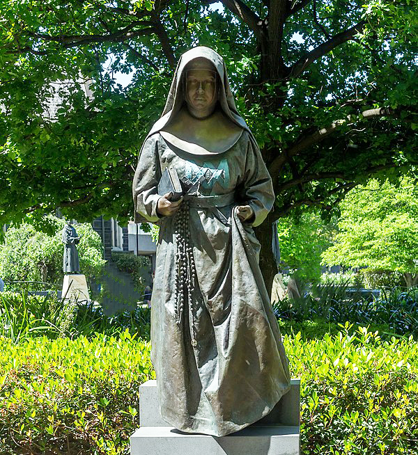 Bronze Life Size Famous Figure Religious Nuns Statue of St. Mary Mackillop