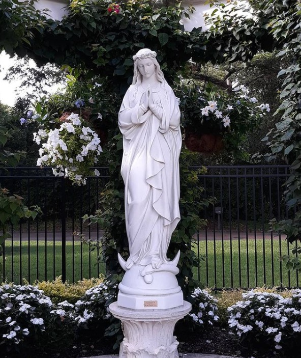 our lady of grace outdoor garden statue (1)