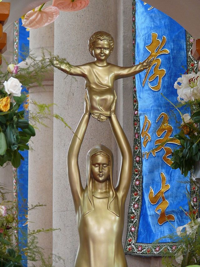 our lady of sheshan statue (2)
