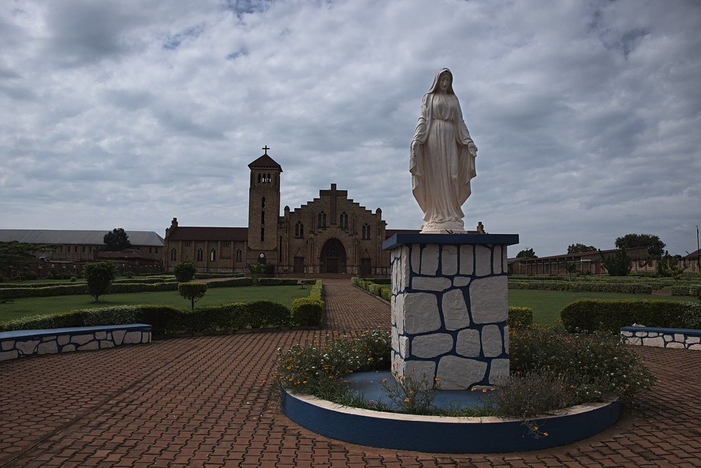 our lady of wisdom statue (3)