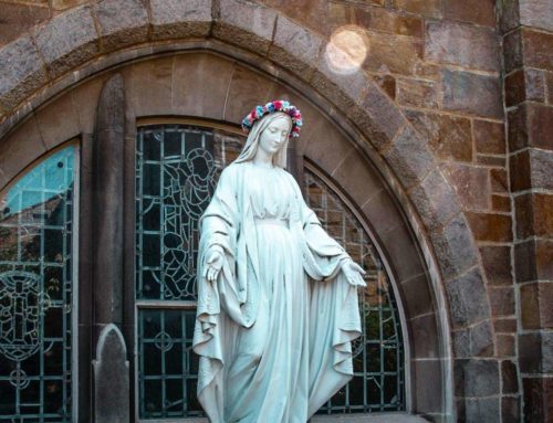 Open Arms Life-Size Marble Standing Our Lady Statue for Grave