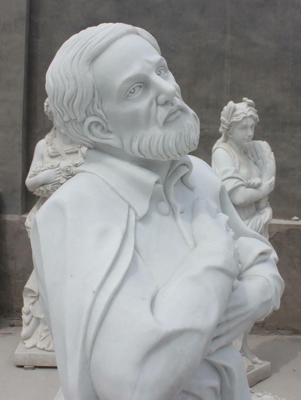 st philip neri statue (3)